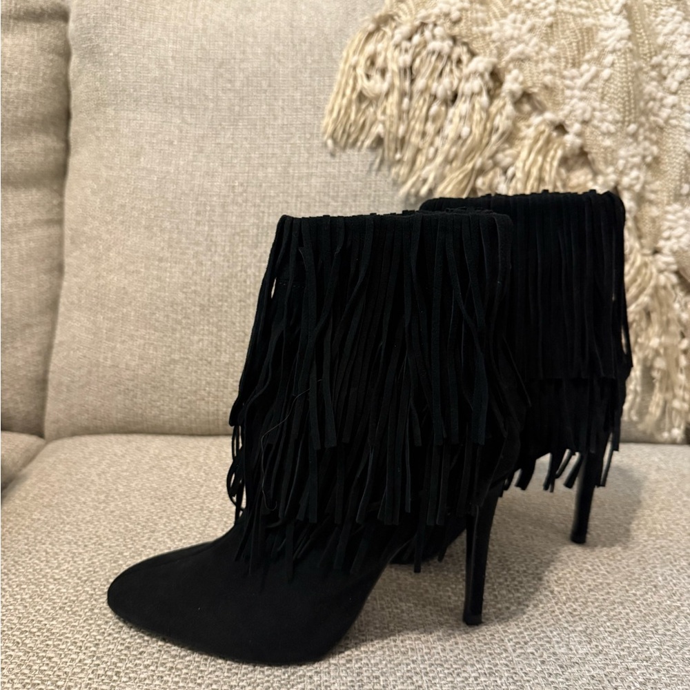 Zara Black Fringe Suede Ankle Boots with Pointed Toe - Picture 2 of 9